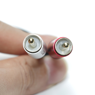디지털 오디오 케이블 3.5MM 2/1 블랙 PVC 화이트 레드 도금 알루미늄 합금 황금 커넥터 자동차 오디오