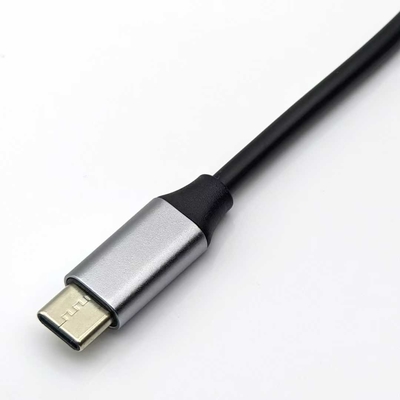 프로페셔널 또는 개인 엔터테인먼트 설정을 위한 USB-C 남성 커넥터와 함께 고신실성 TOSLINK 광학 오디오 케이블